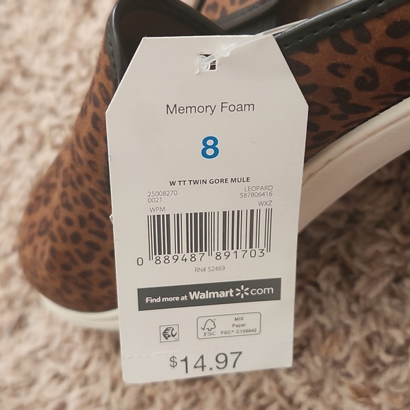 Brand New Clogs - Picture 4 of 4